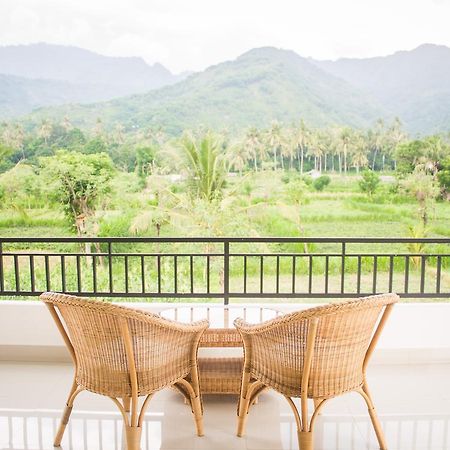 D'Sawah Amed Homestay & Warung Exterior photo