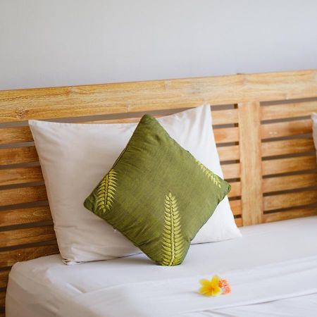 D'Sawah Amed Homestay & Warung Exterior photo